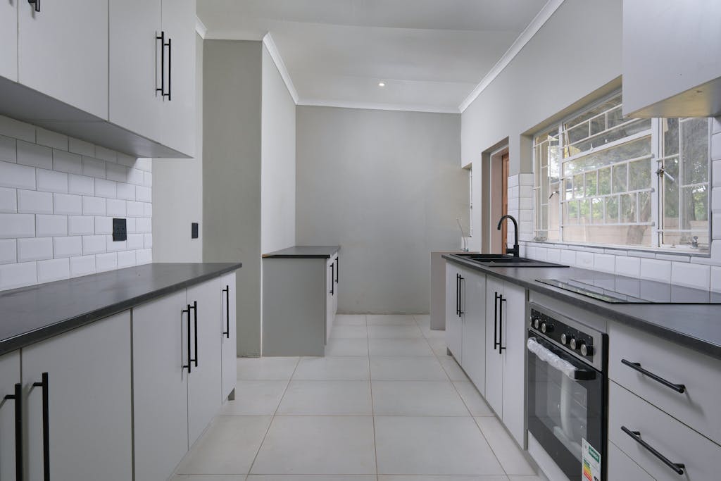 Modern butler's pantry